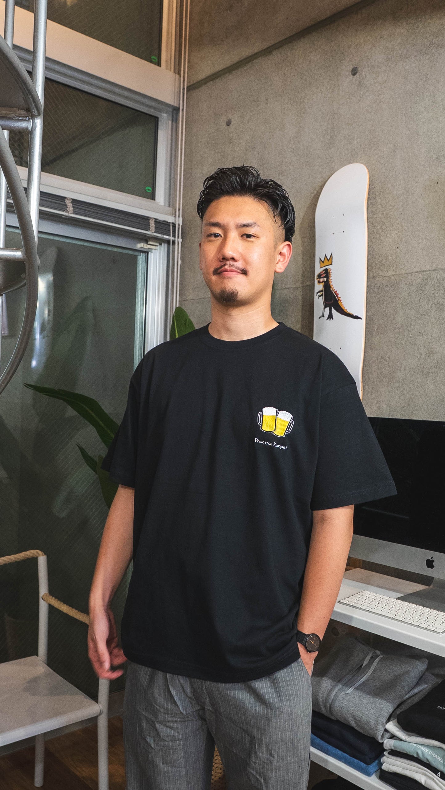 【受注】「乾杯!」の前に「練習!」Tee