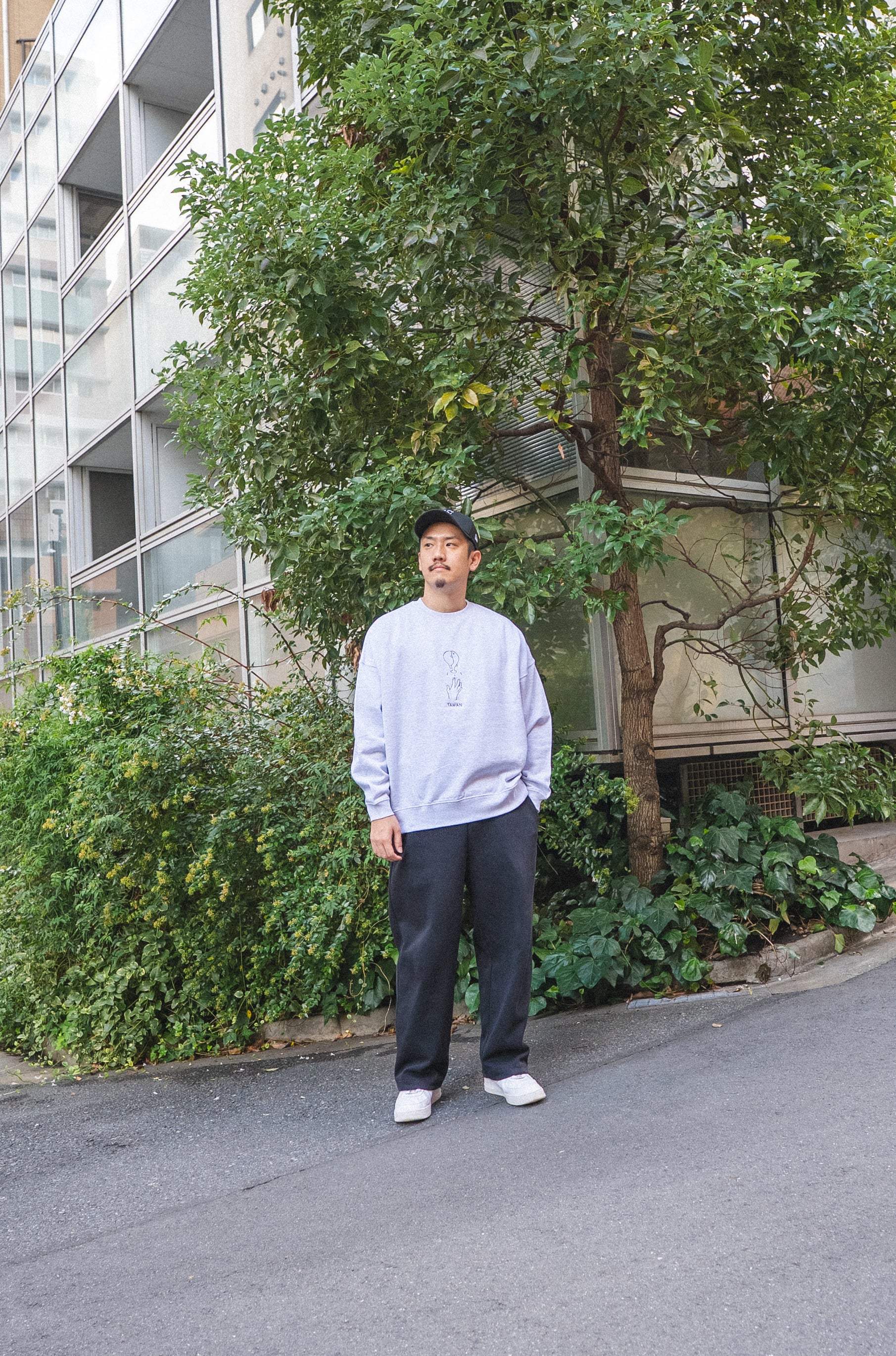 フグに「たわん」スウェット