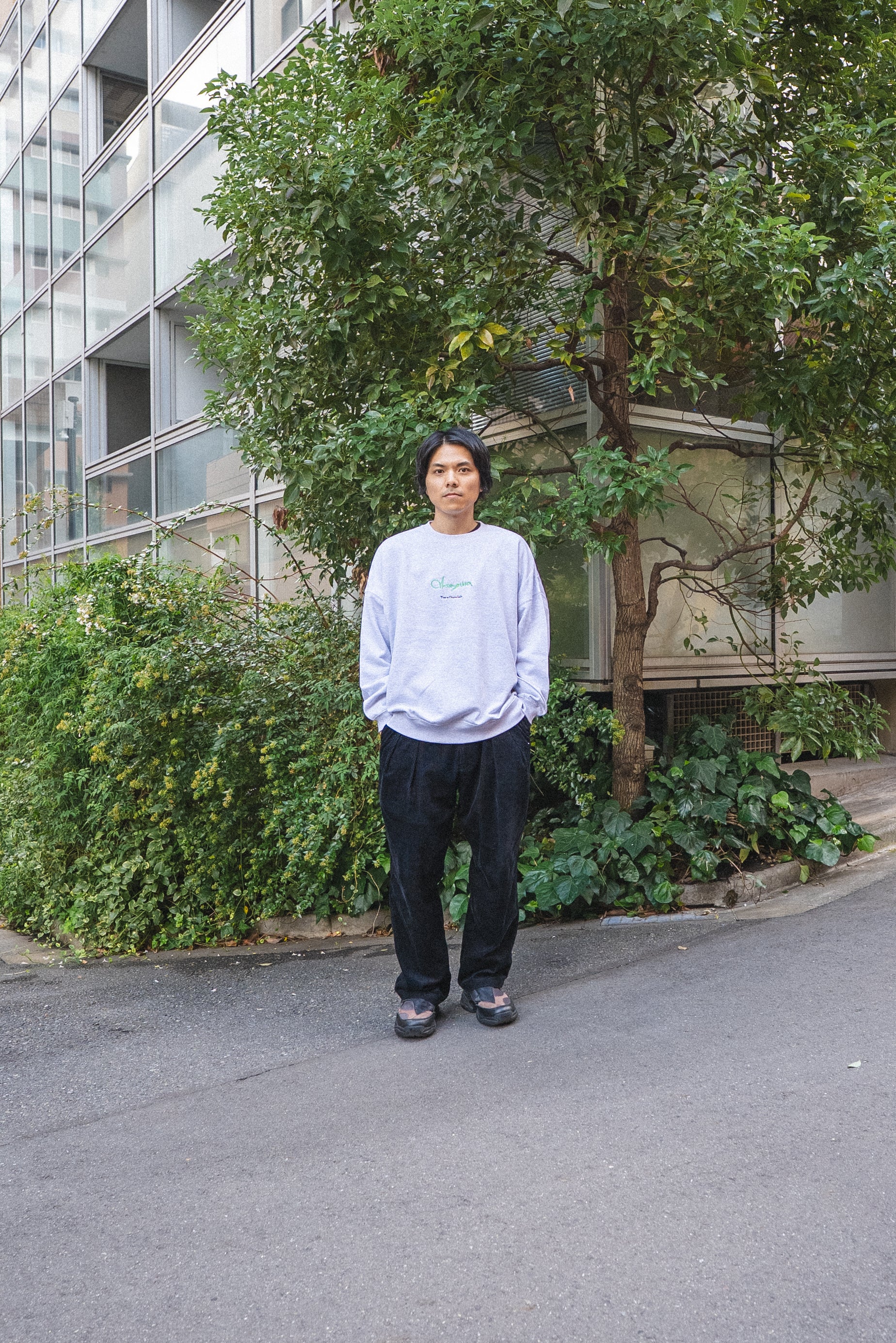 チャラ書きスウェット