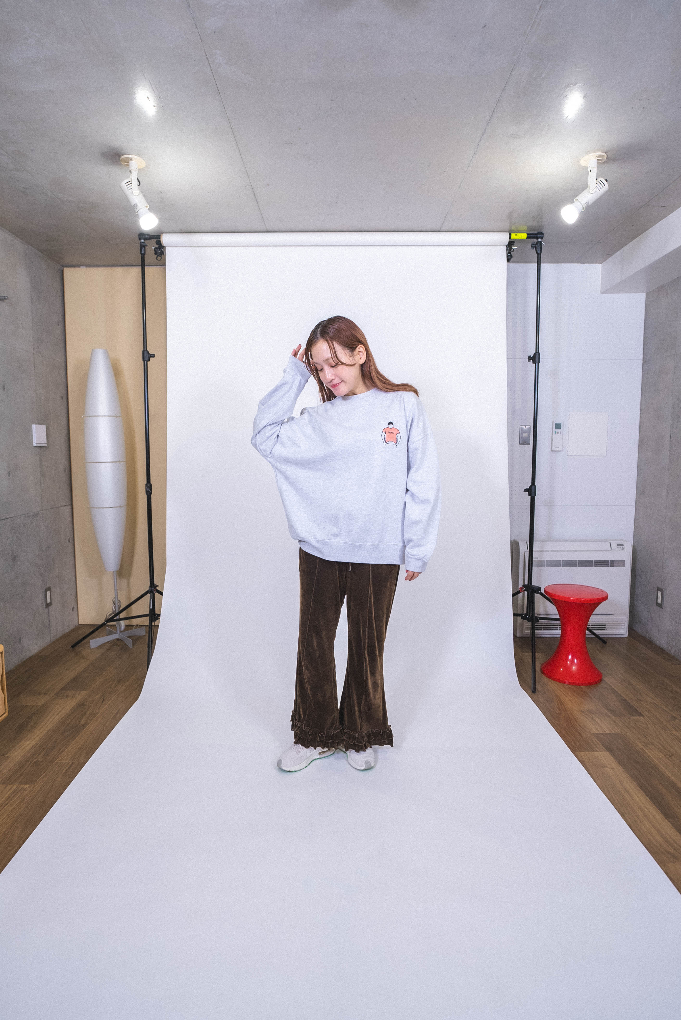 小さいは狭いスウェット