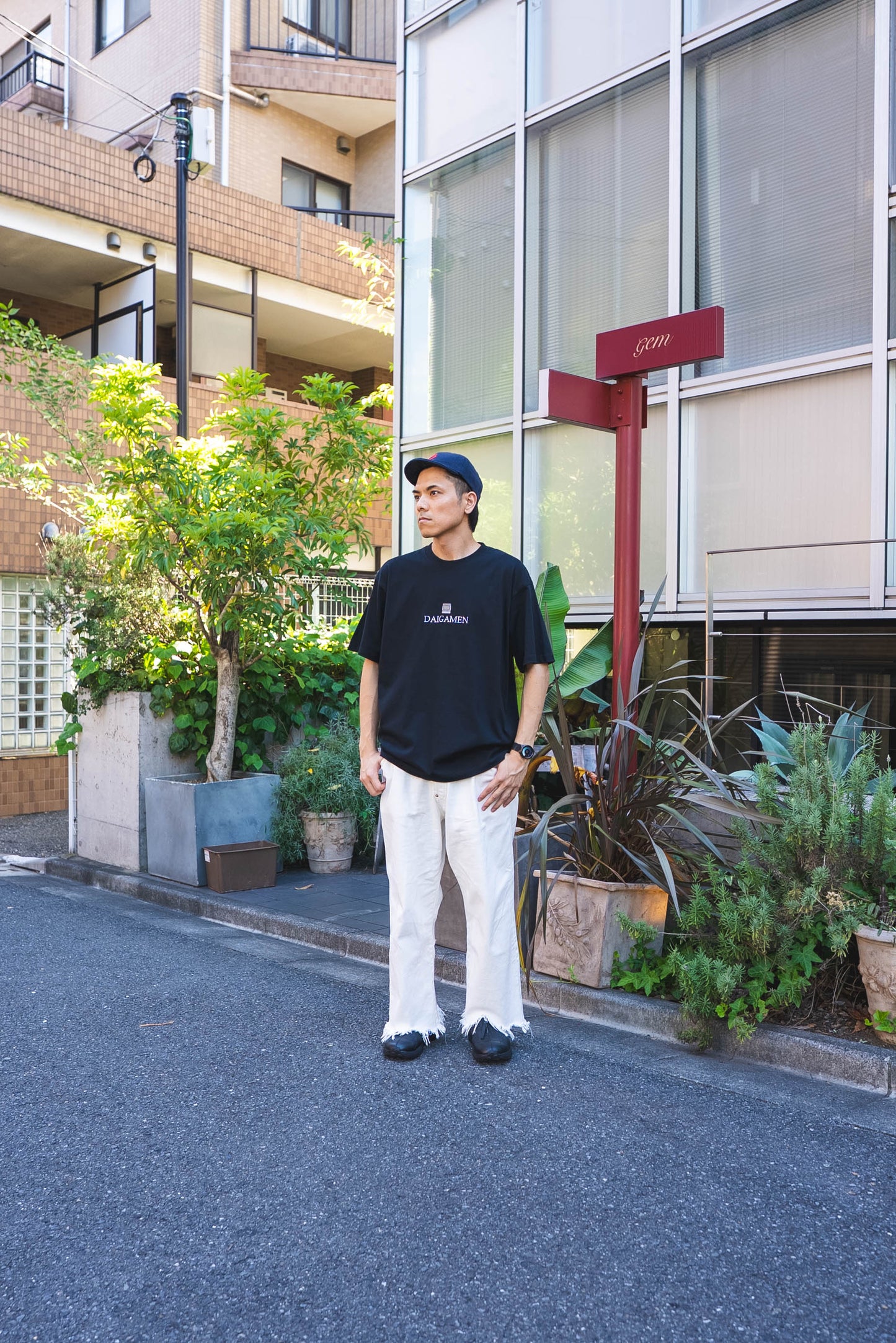 【受注】大画面前に集合Tee