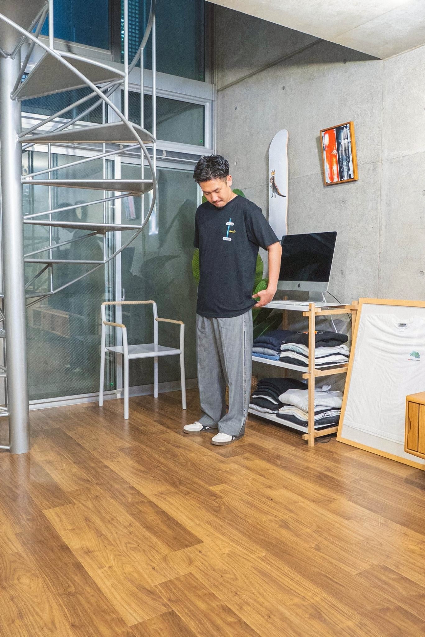 全然アーバンじゃなくね路線Tee