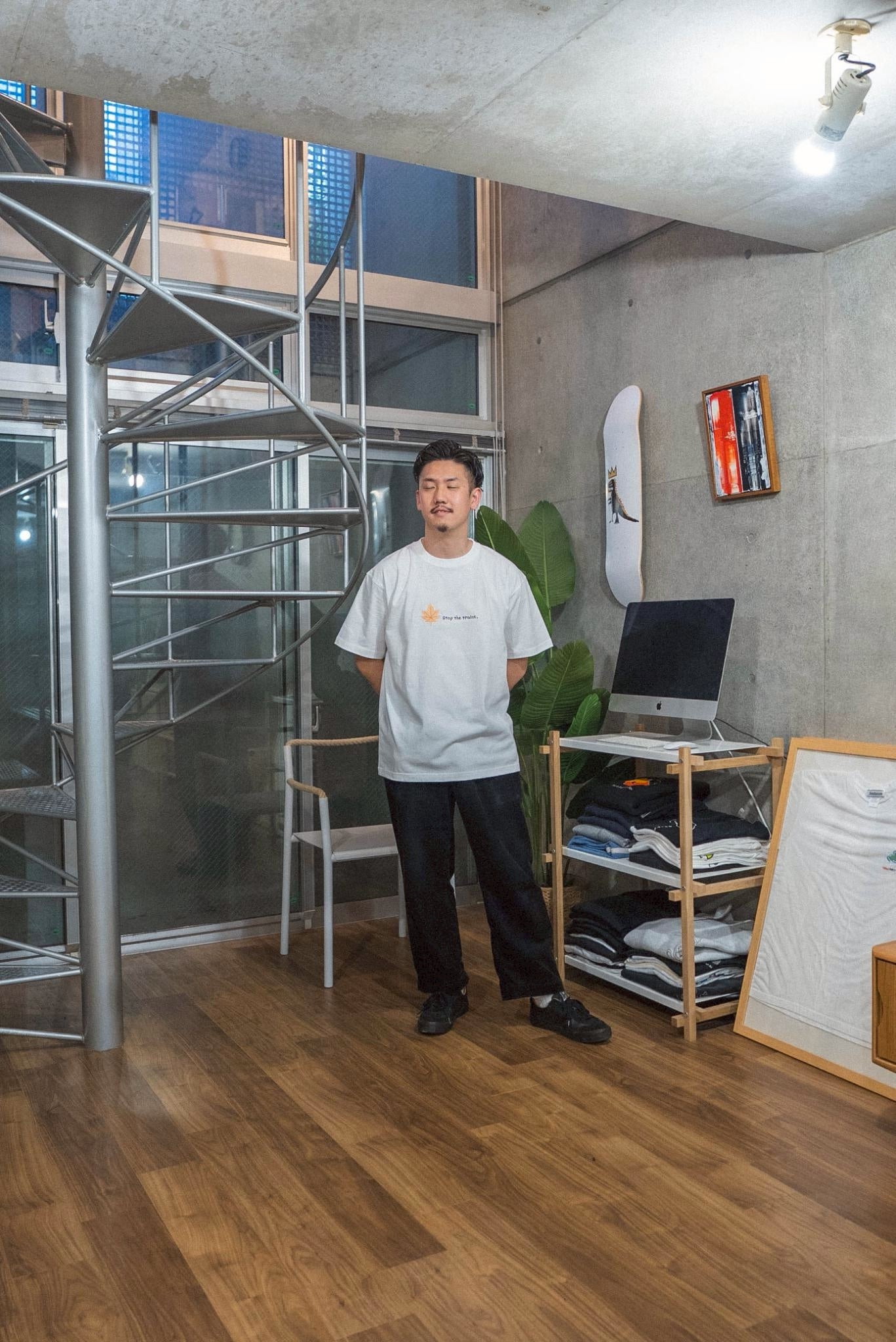 【受注】落ち葉で電車止まりがちTee