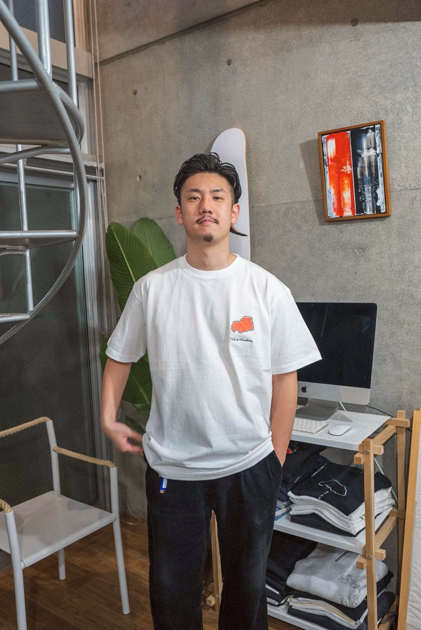 広島は赤だよTee