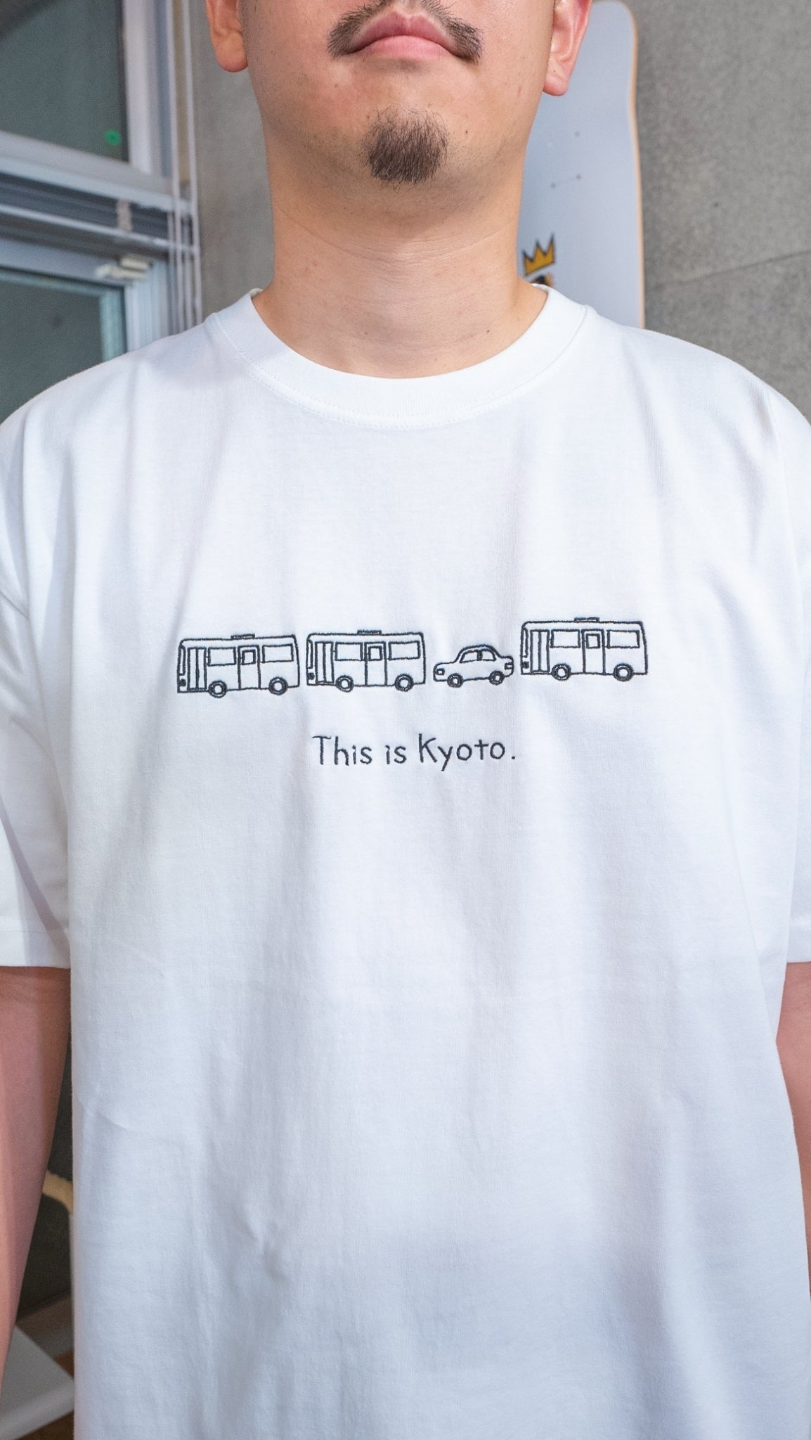 【受注】車よりバスが多い京都Tee