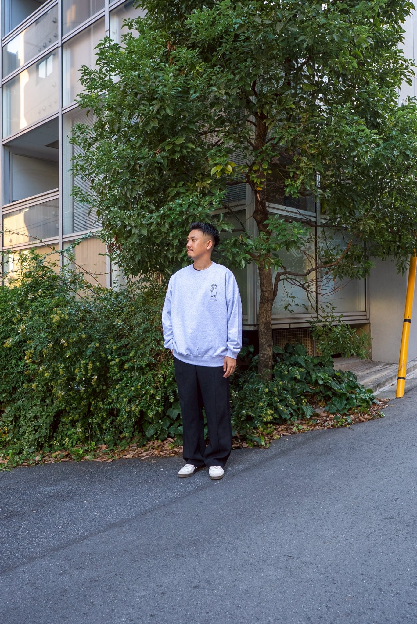 「明日のパン買わな」スウェット