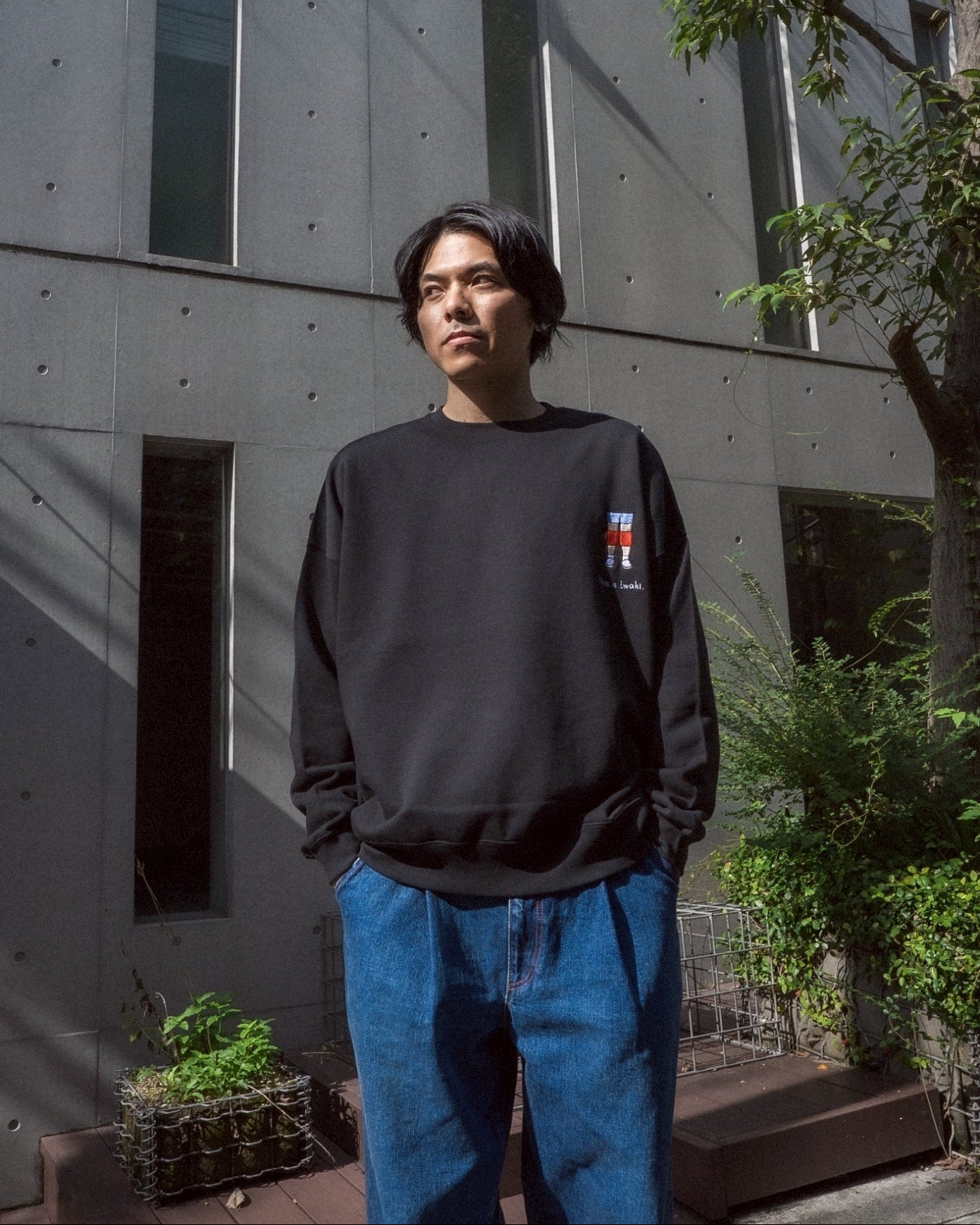 いわき、掃除中は膝あて文化スウェット