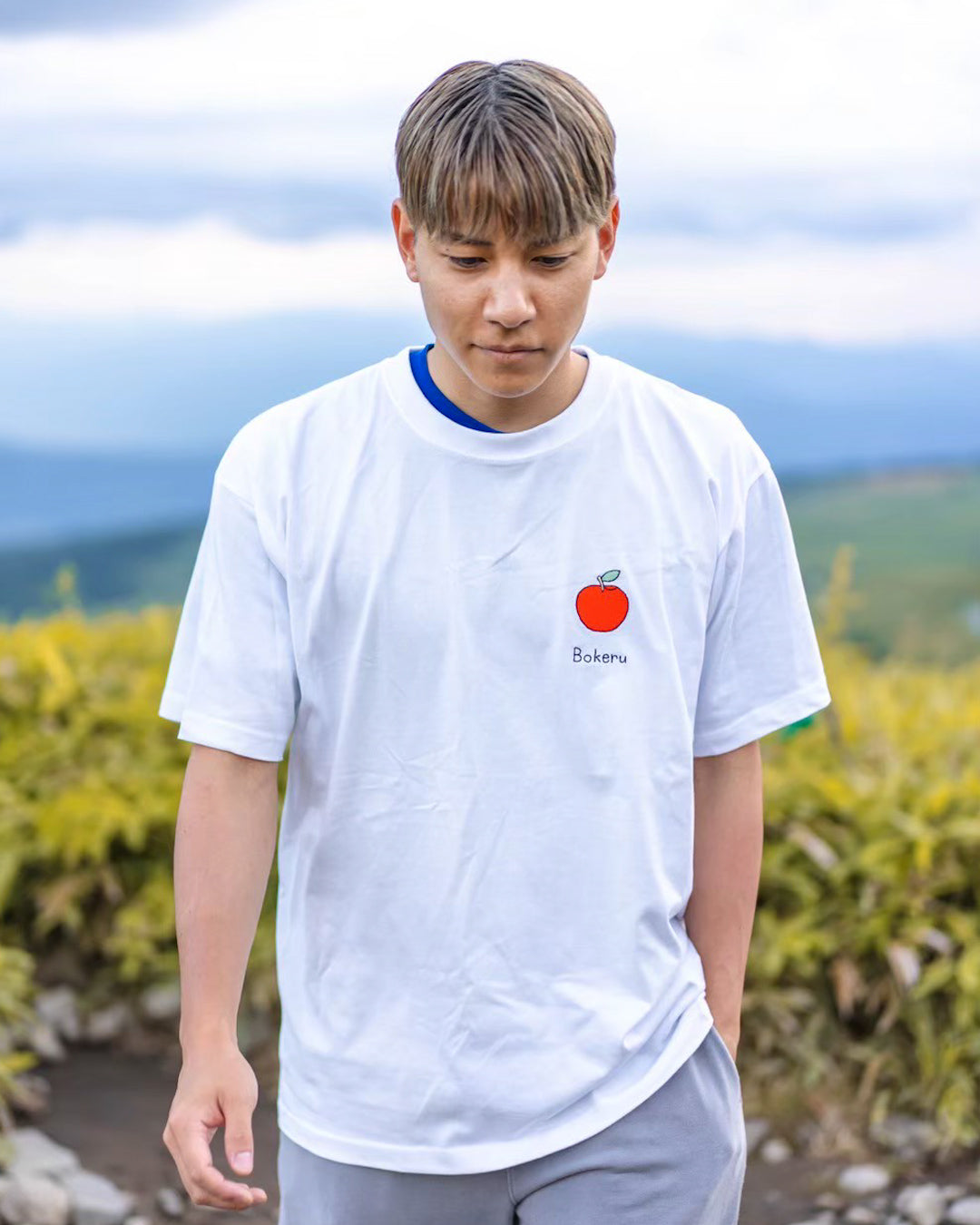 りんごがぼけるTee