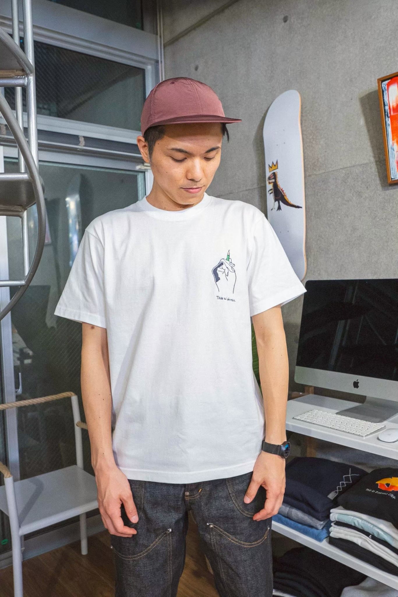 硬筆で手が真っ黒Tee