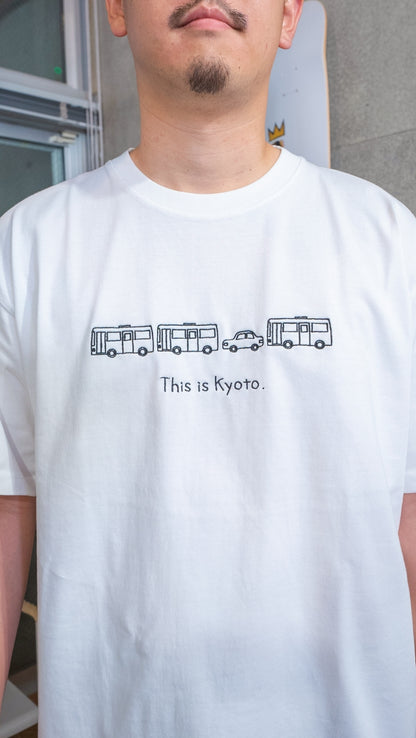 【受注】車よりバスが多い京都Tee