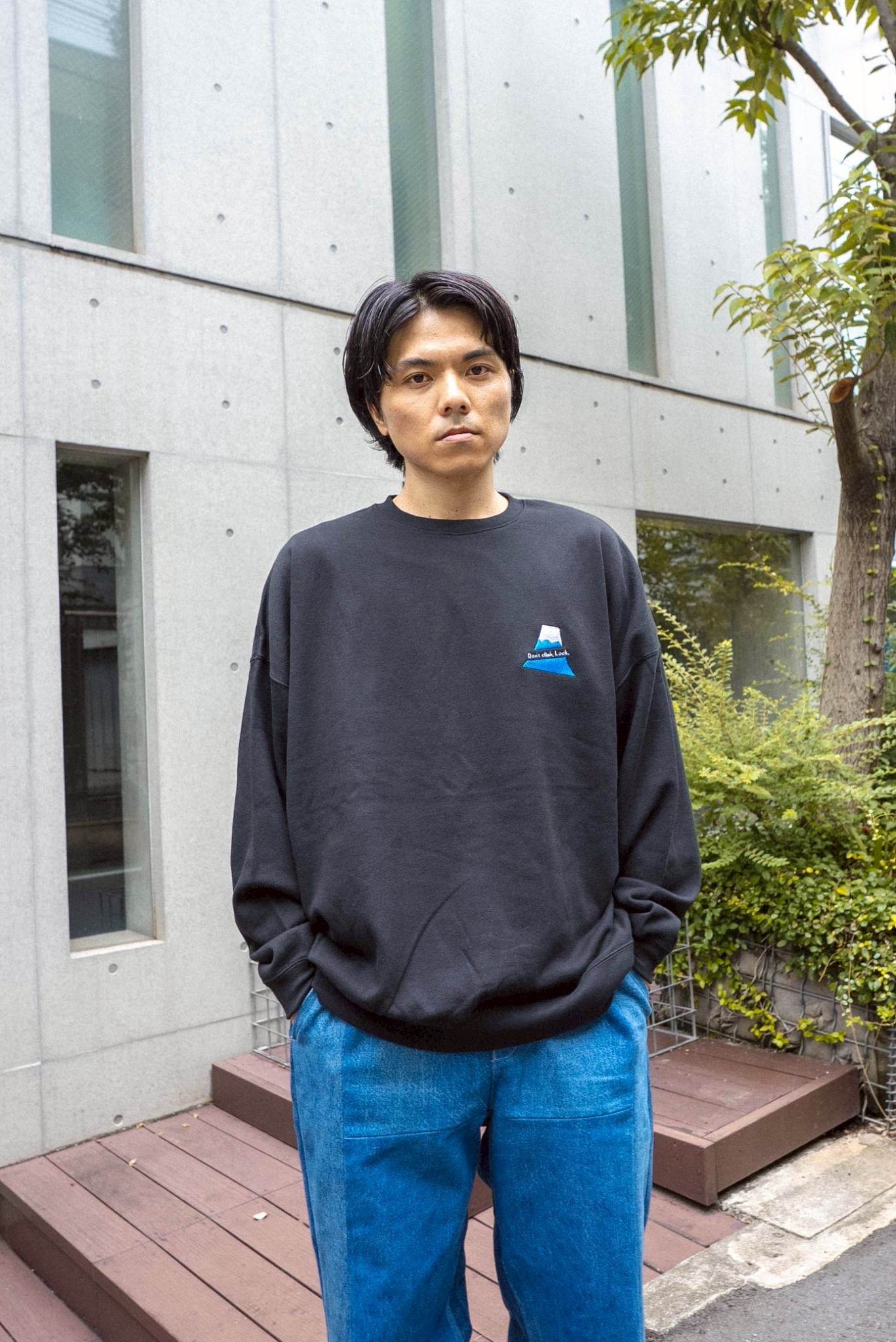 【受注】富士山は登らず観るものスウェット