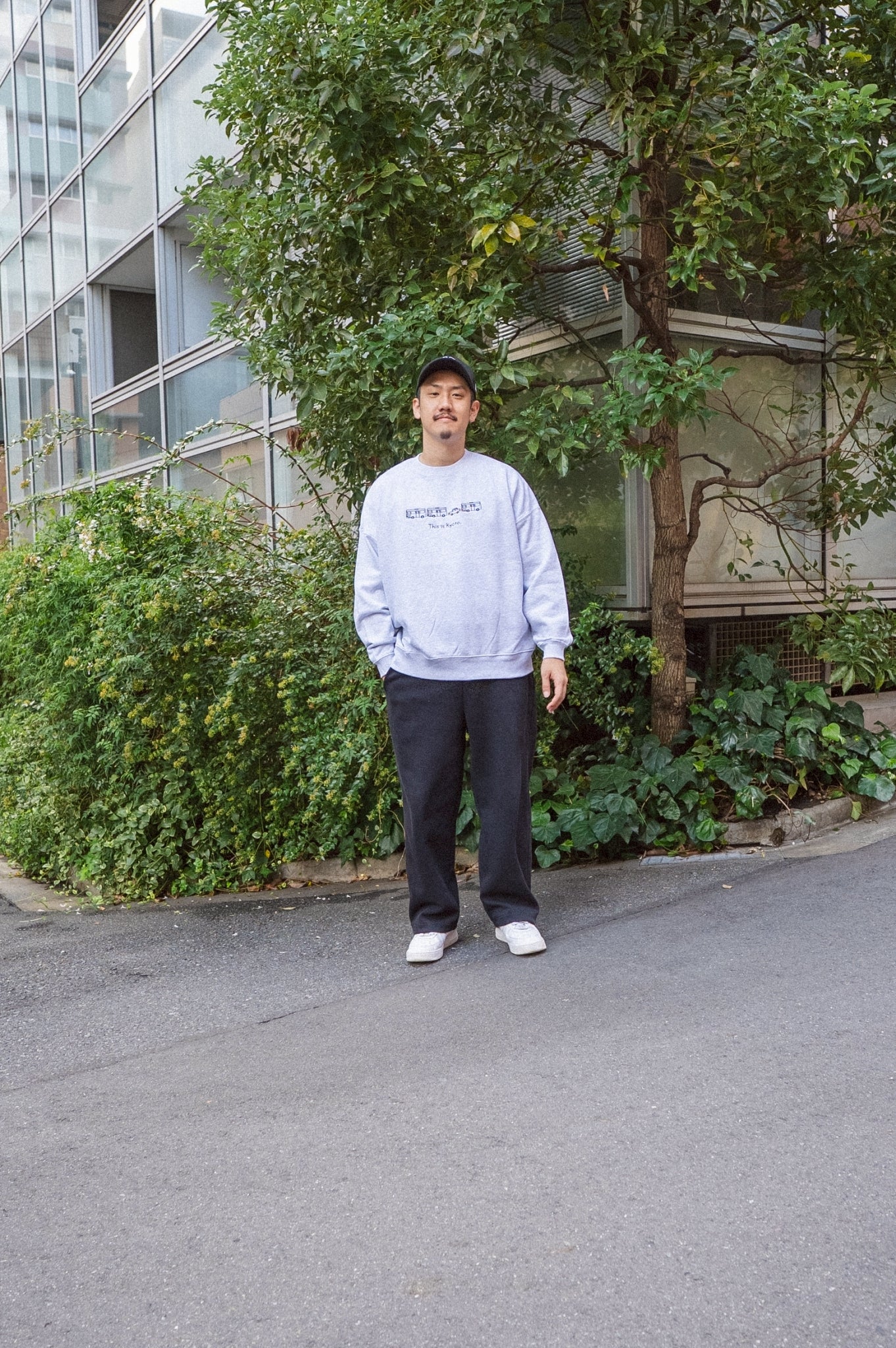 【受注】車よりバスが多い京都スウェット