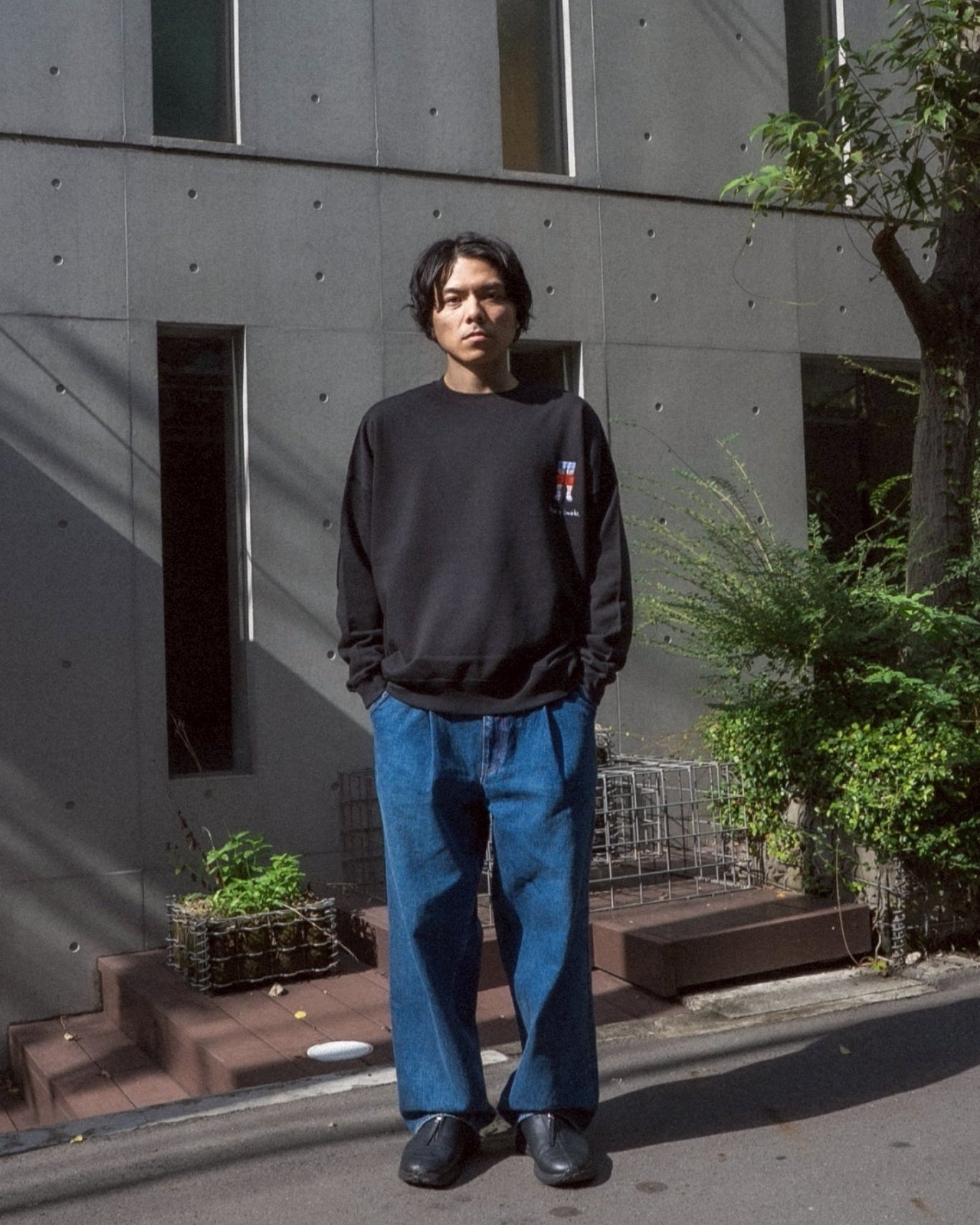 いわき、掃除中は膝あて文化スウェット