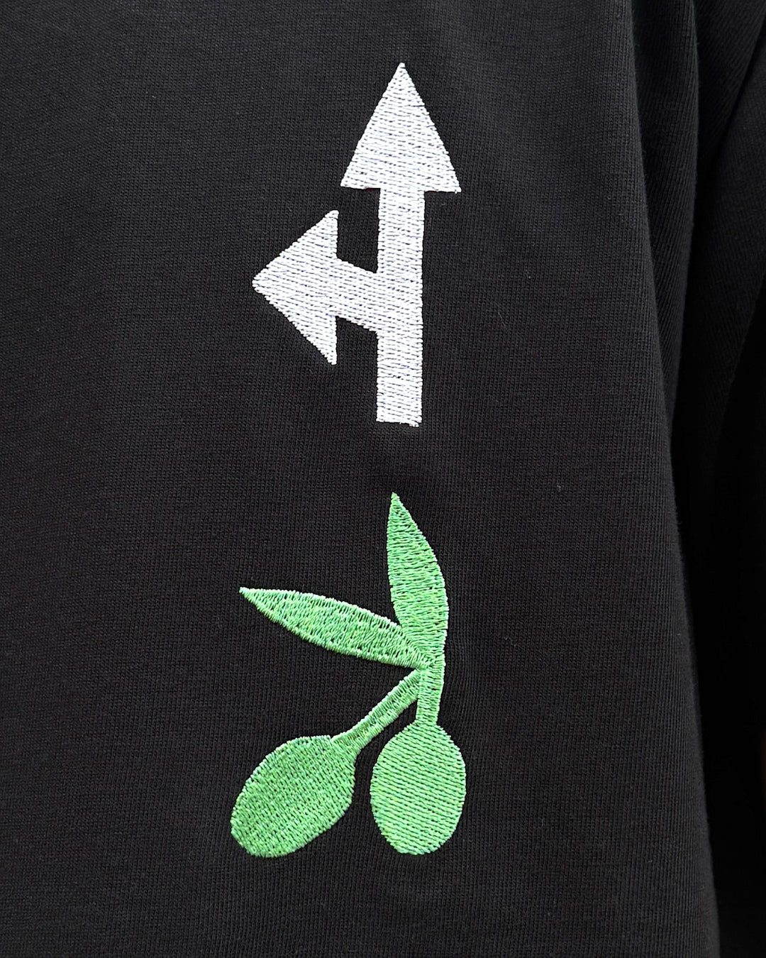 [NEW]オリーブが道路にあるよTee